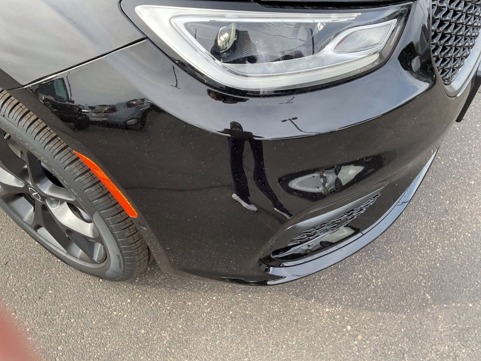 2026 Diamond Black Crystal Pearlcoat Chrysler Pacifica Select AWD Van