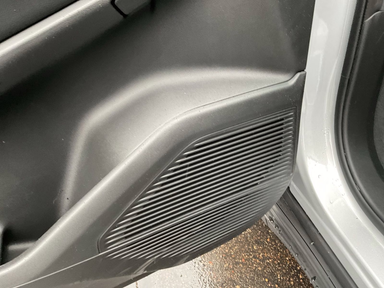 2026 Silver Zynith Clearcoat Jeep Cherokee Laredo 4X4 SUV