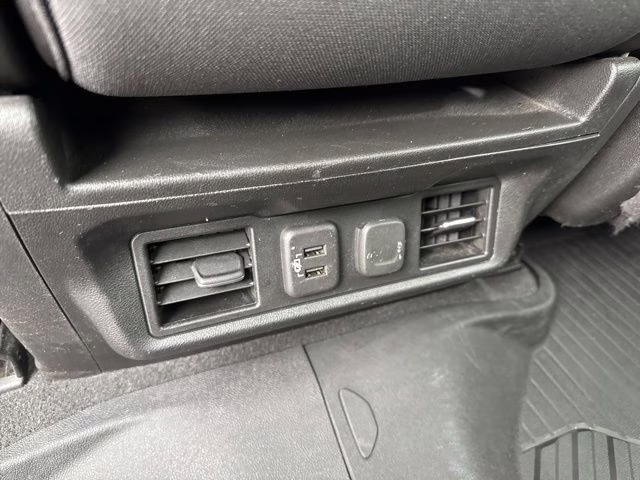 2021 Summit White Chevrolet Silverado 1500 LT 4X4 Truck