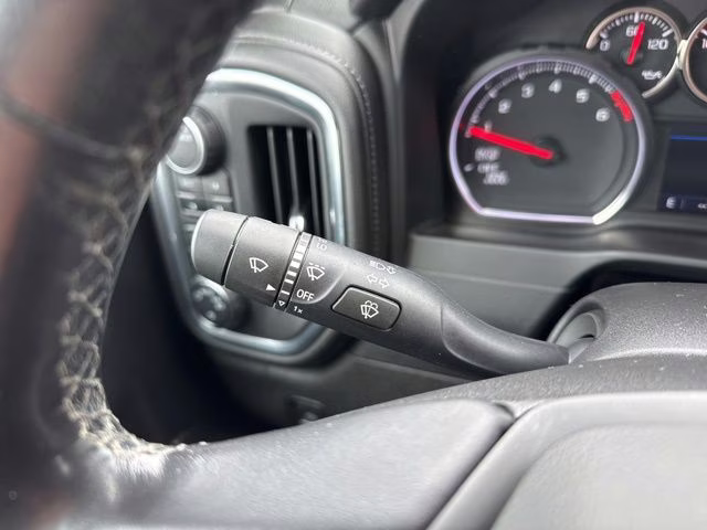 2021 Summit White Chevrolet Silverado 1500 LT 4X4 Truck