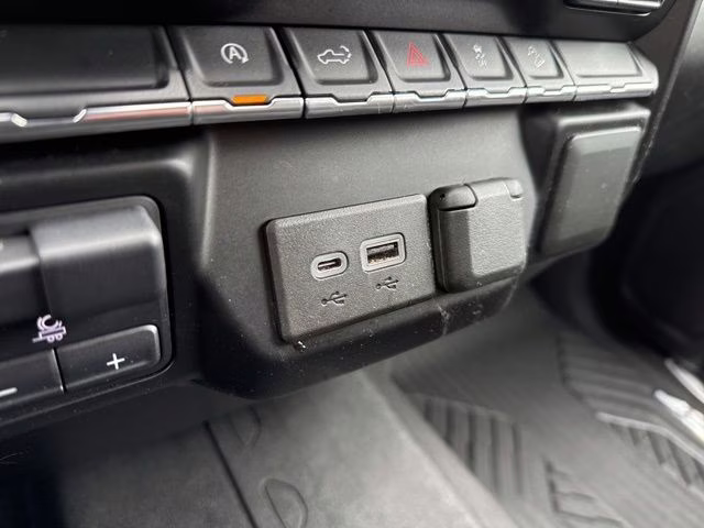 2021 Summit White Chevrolet Silverado 1500 LT 4X4 Truck