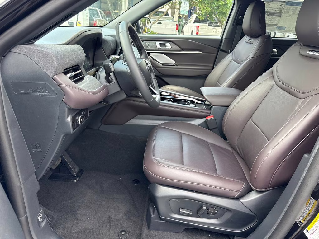 2026 Agate Black Metallic Ford Explorer Platinum RWD SUV