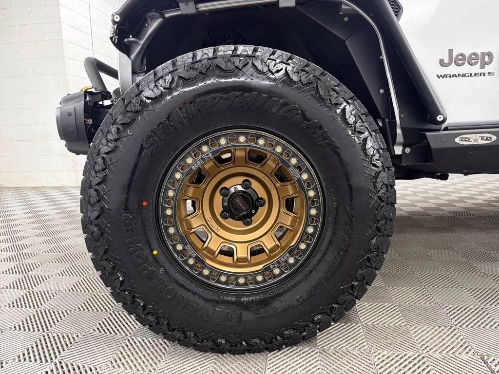 2023 Silver Zynith Clearcoat Jeep Wrangler Rubicon 392 4X4 SUV