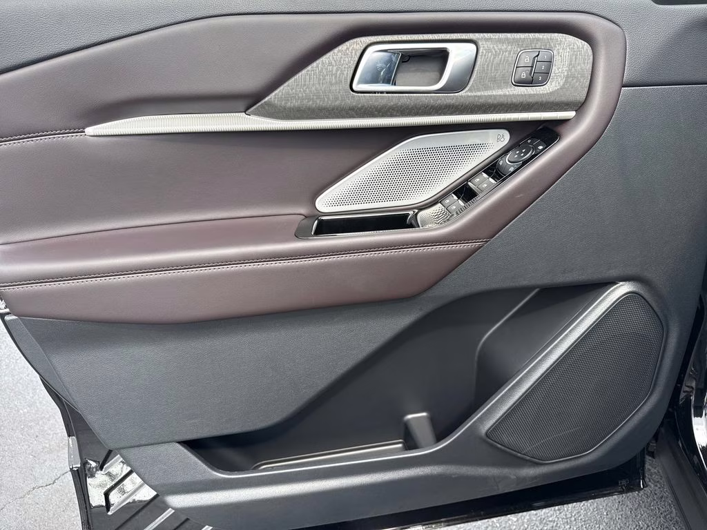 2026 Agate Black Metallic Ford Explorer Platinum RWD SUV