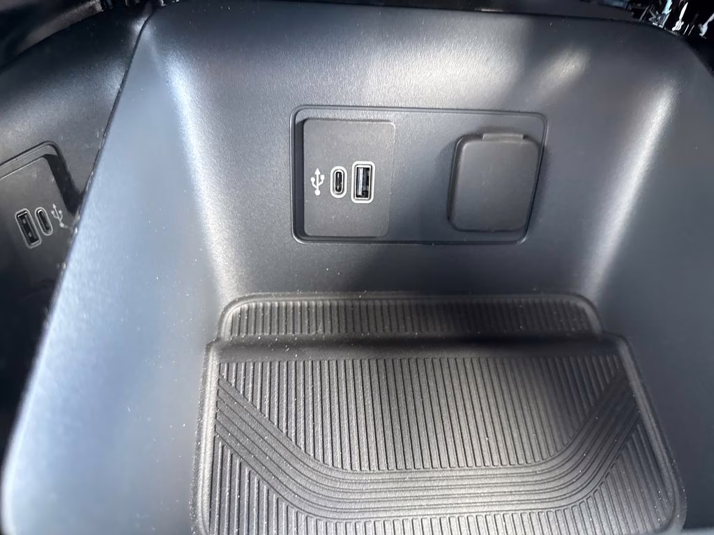 2026 Agate Black Metallic Ford Explorer Platinum RWD SUV