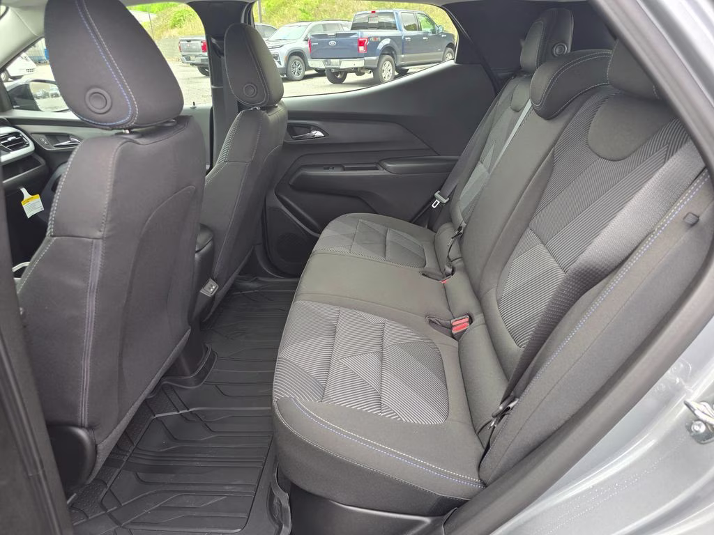 2027 Sterling Gray Metallic Chevrolet Bolt EV LT FWD SUV