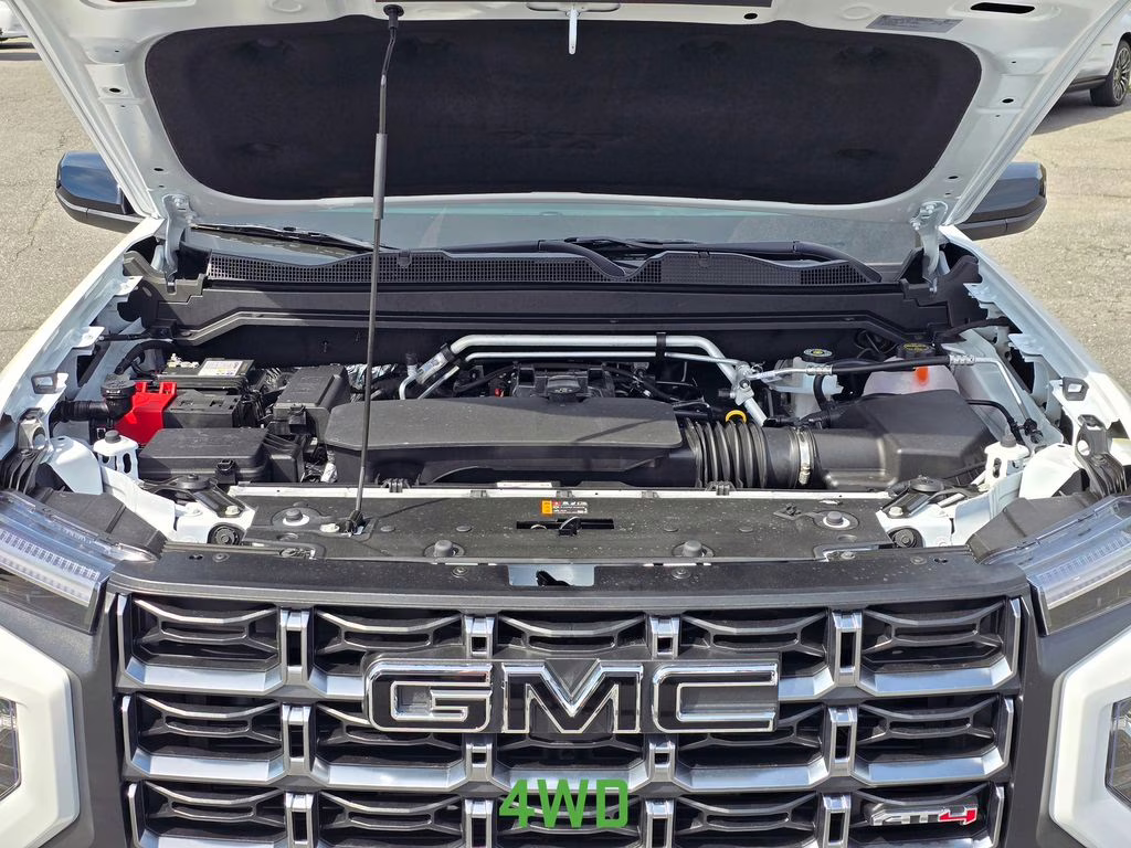 2026 Summit White GMC Canyon AT4 4X4 Truck