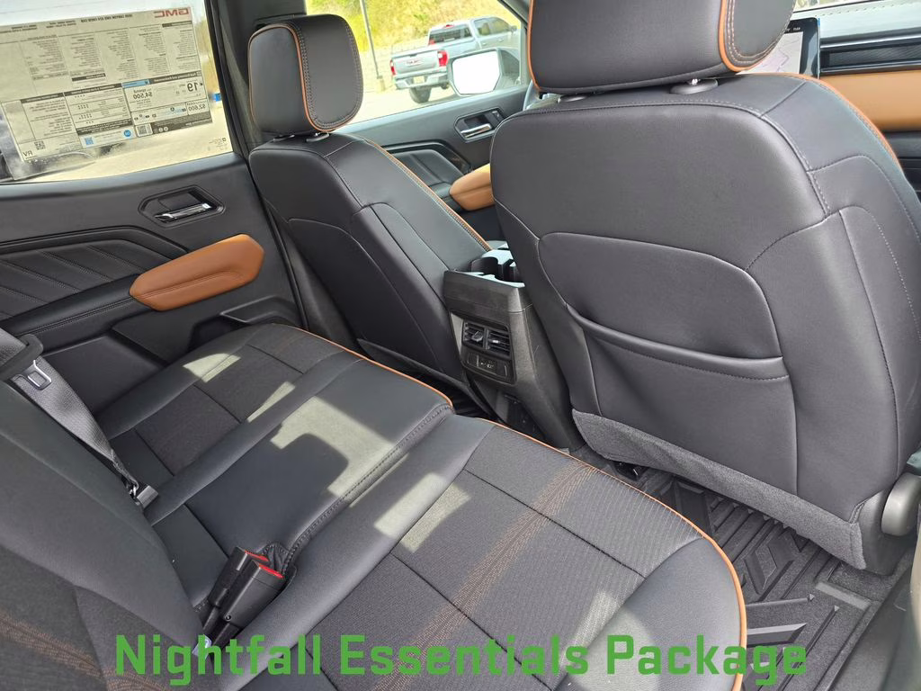 2026 Summit White GMC Canyon AT4 4X4 Truck