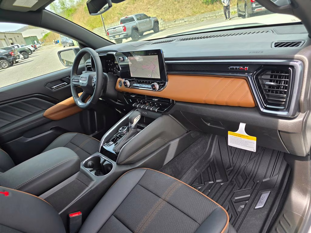 2026 Summit White GMC Canyon AT4 4X4 Truck