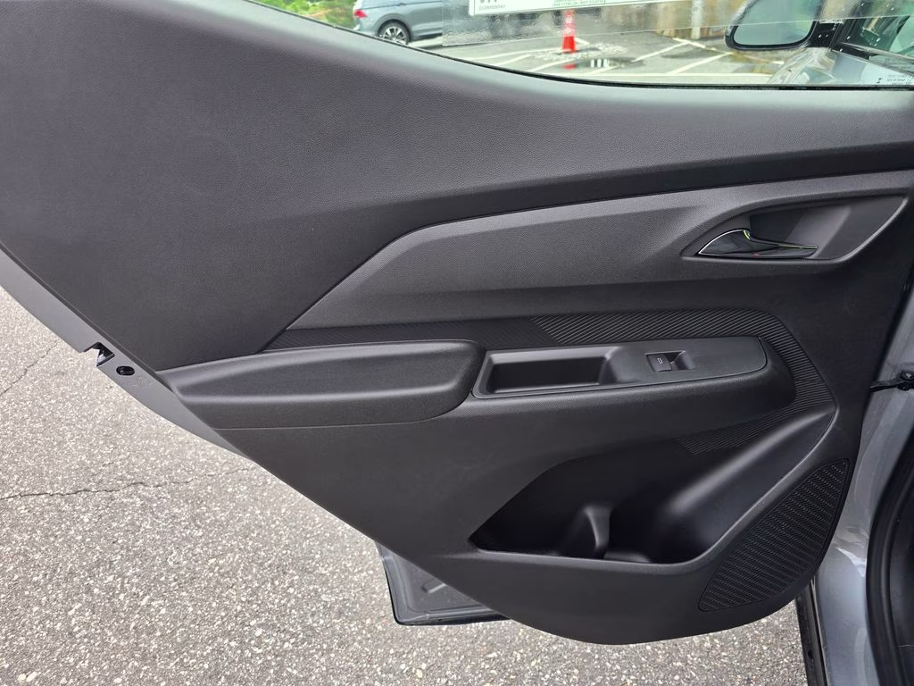 2027 Sterling Gray Metallic Chevrolet Bolt EV LT FWD SUV