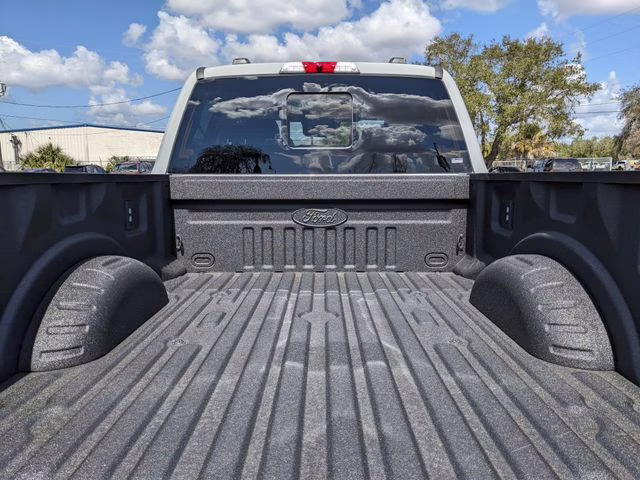 2026 Avalanche Ford Super Duty F-250 SRW Lariat 4X4 Truck