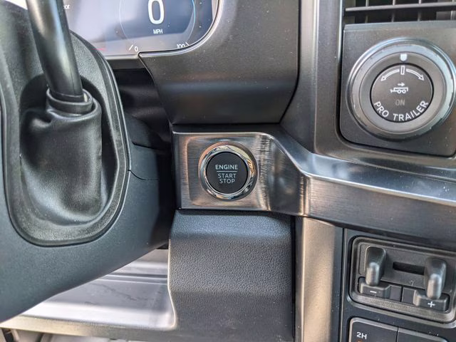 2026 Avalanche Ford Super Duty F-250 SRW Lariat 4X4 Truck