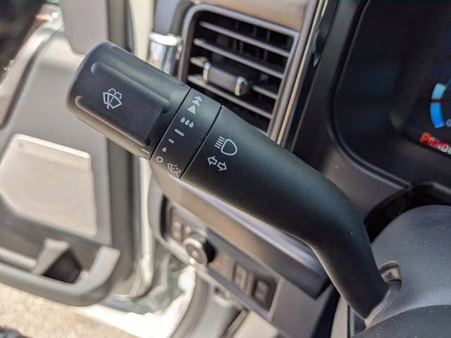 2026 Avalanche Ford Super Duty F-250 SRW Lariat 4X4 Truck