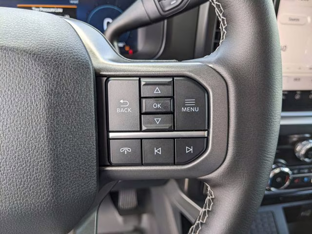 2026 Avalanche Ford Super Duty F-250 SRW Lariat 4X4 Truck