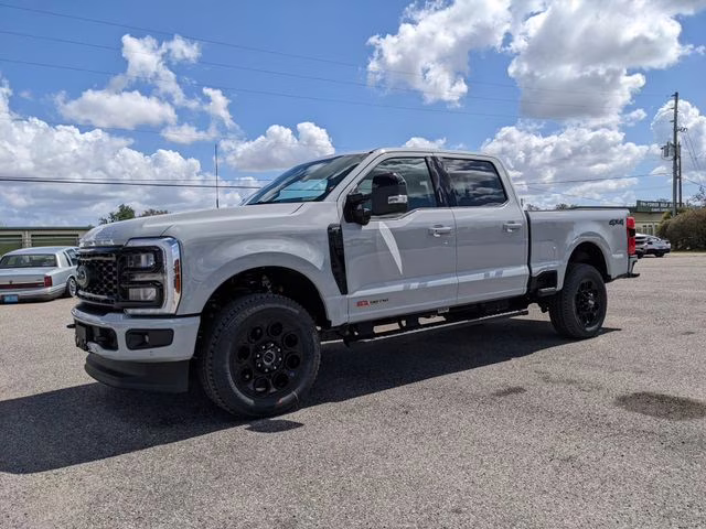 2026 Avalanche Ford Super Duty F-250 SRW Lariat 4X4 Truck