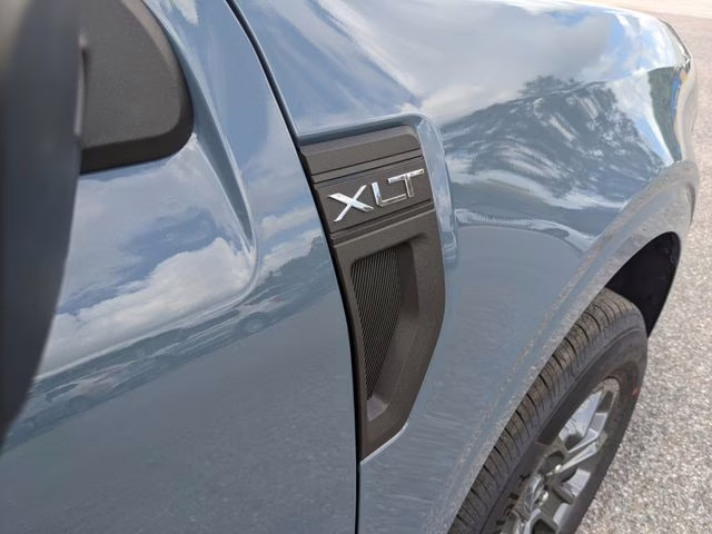 2026 Azure Gray Metallic Tri-Coat Ford Maverick XLT FWD Truck