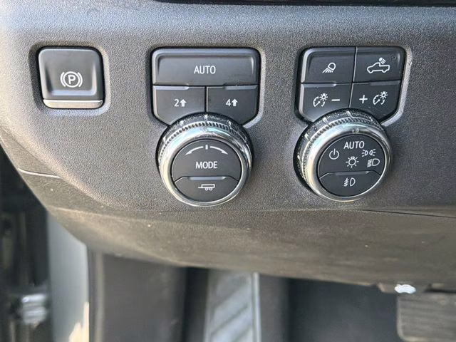 2025 Sterling Metallic GMC Sierra 1500 SLT 4X4 Truck