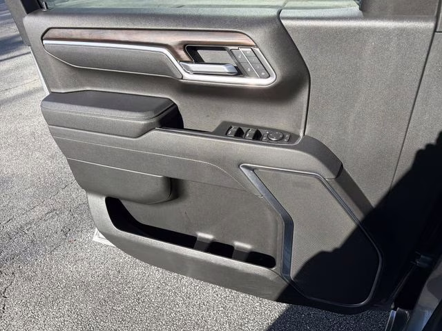 2025 Sterling Metallic GMC Sierra 1500 SLT 4X4 Truck