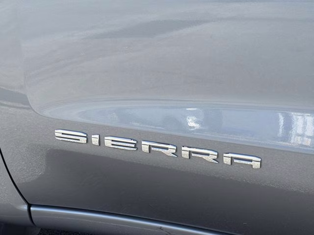 2025 Sterling Metallic GMC Sierra 1500 SLT 4X4 Truck