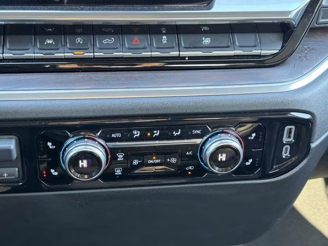 2025 Sterling Metallic GMC Sierra 1500 SLT 4X4 Truck