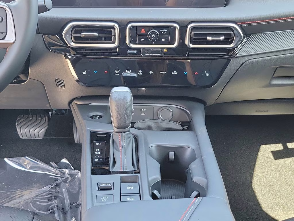 2026 Bluestone Pearl/Super Blk Nissan Sentra SR FWD Sedan