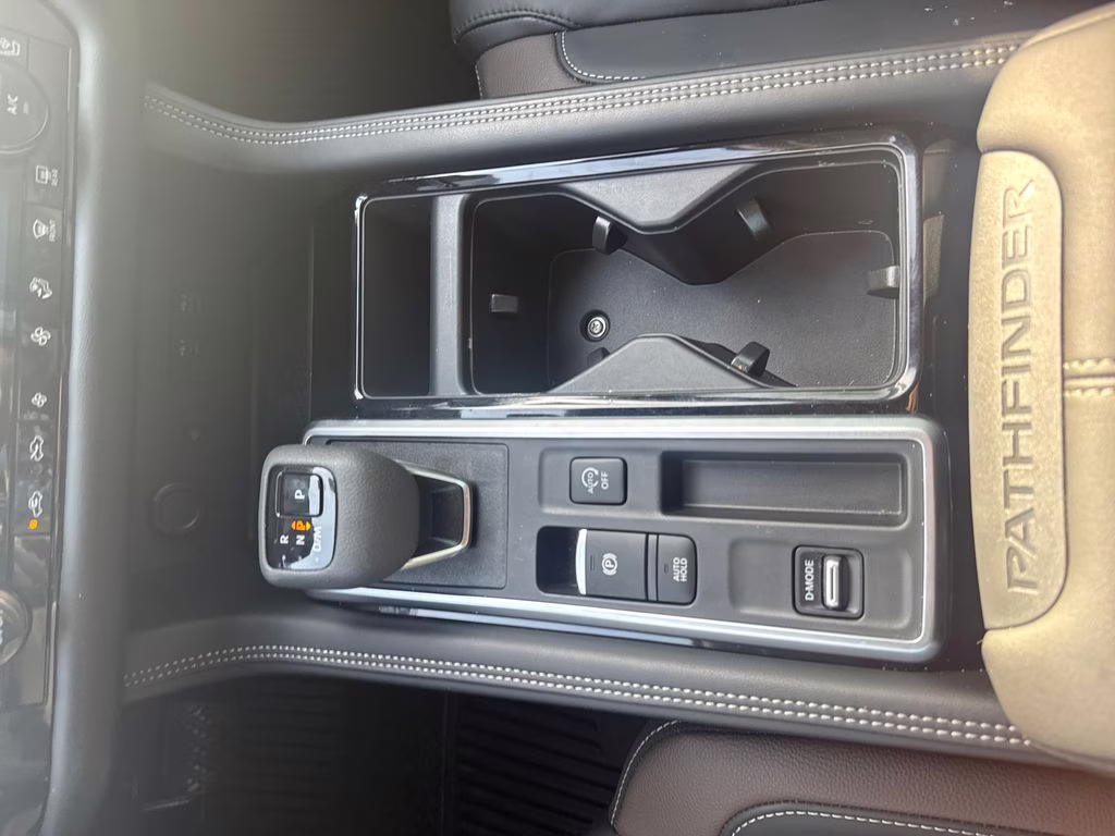 2025 Obsidian Green Pearl Nissan Pathfinder Platinum FWD SUV