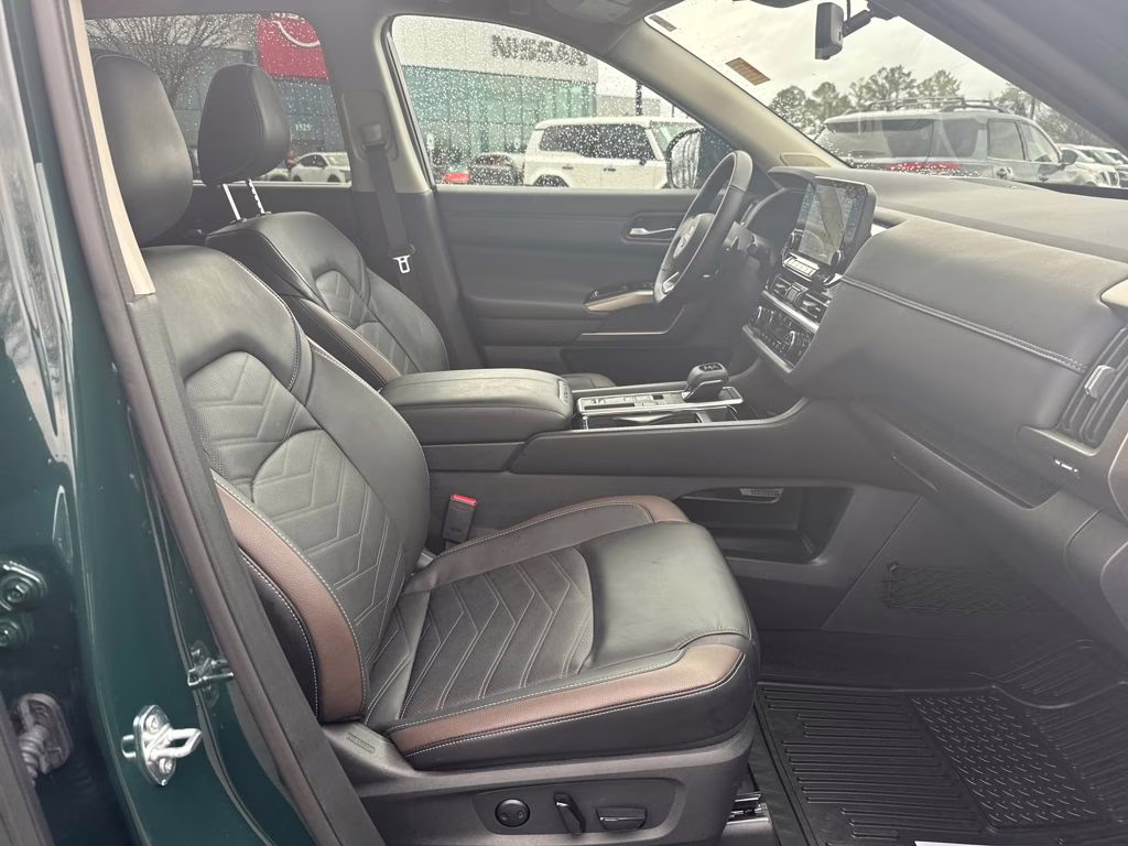 2025 Obsidian Green Pearl Nissan Pathfinder Platinum FWD SUV