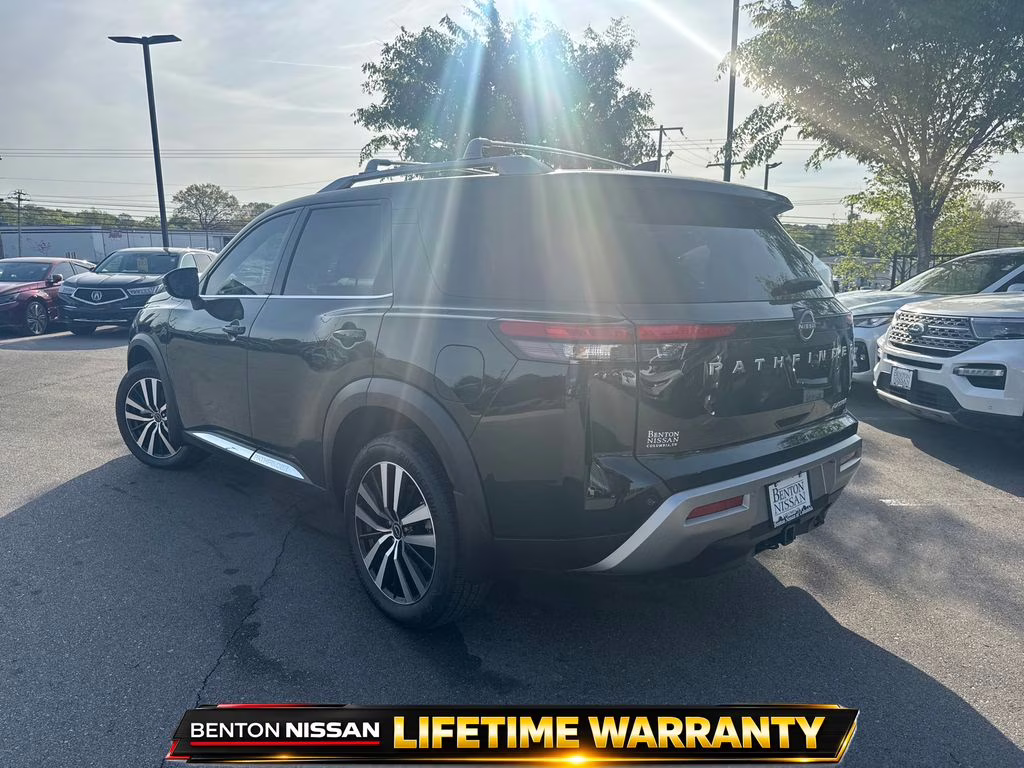 2025 Obsidian Green Pearl Nissan Pathfinder Platinum FWD SUV