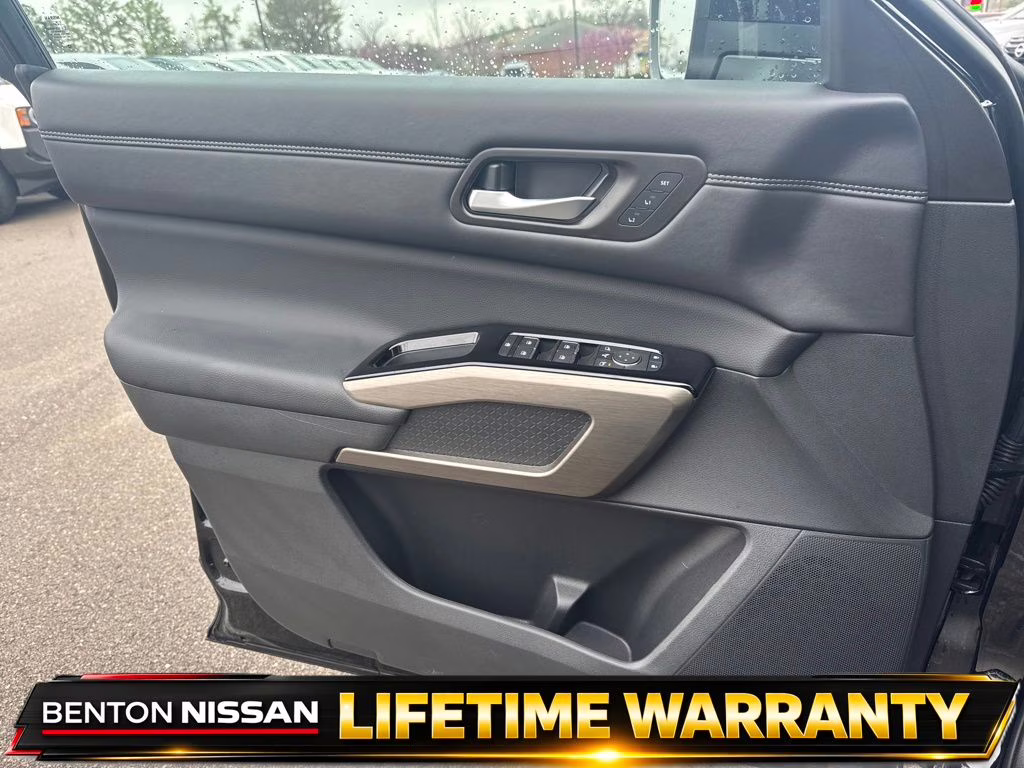 2025 Super Black Nissan Pathfinder Platinum 4X4 SUV