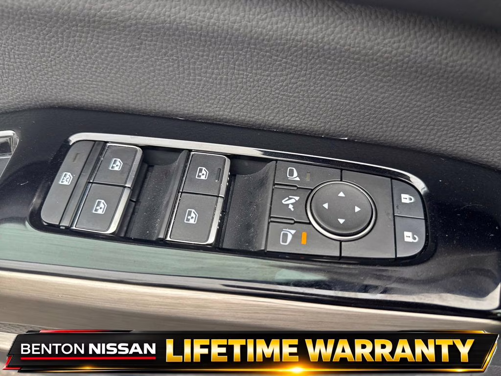 2025 Super Black Nissan Pathfinder Platinum 4X4 SUV