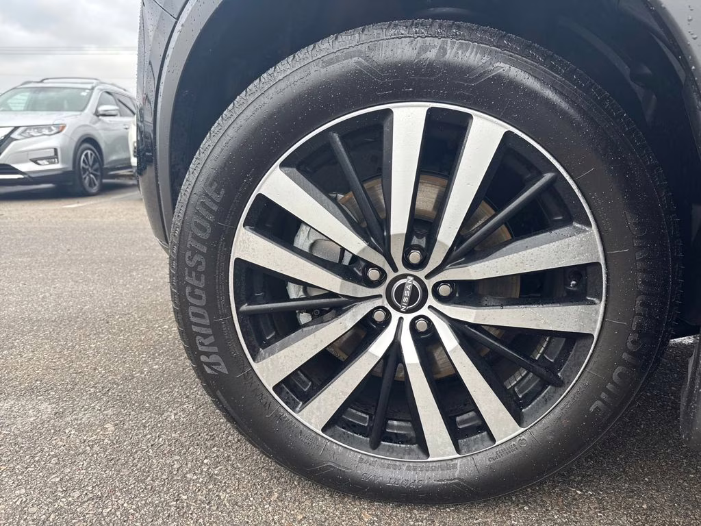 2025 Super Black Nissan Pathfinder Platinum 4X4 SUV