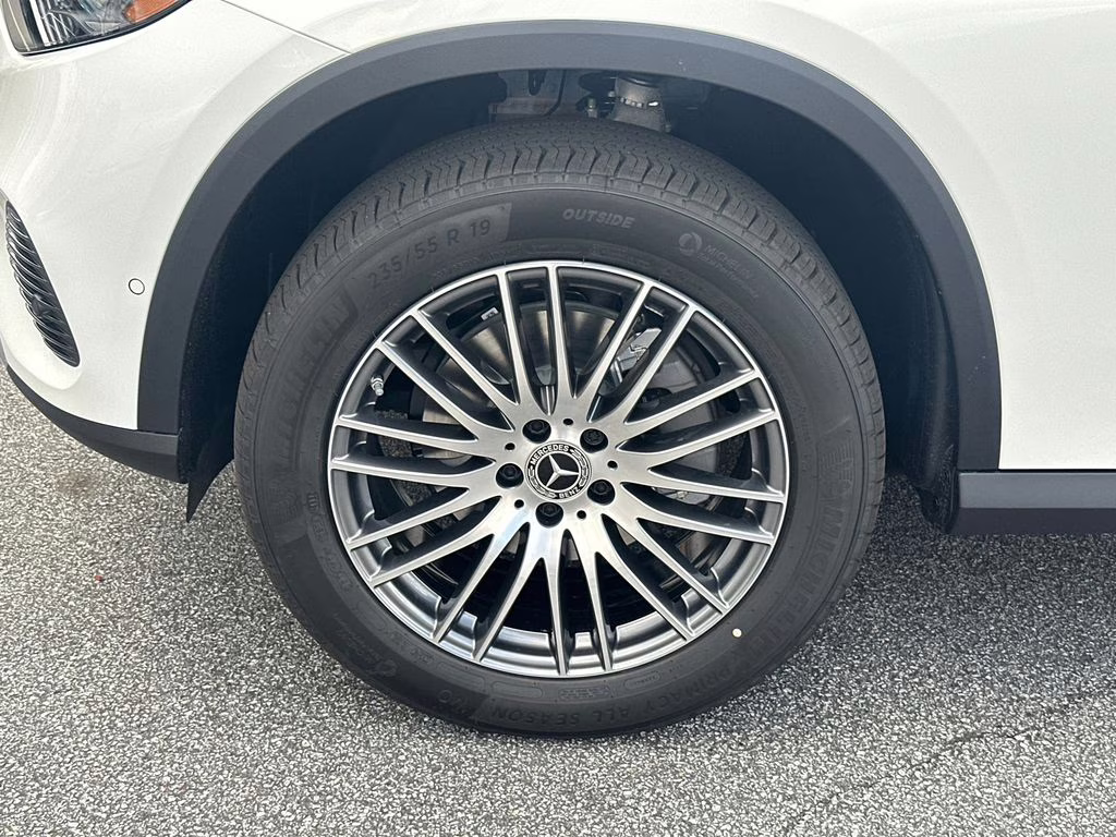 2026 White Mercedes-Benz GLC GLC 300 AWD SUV