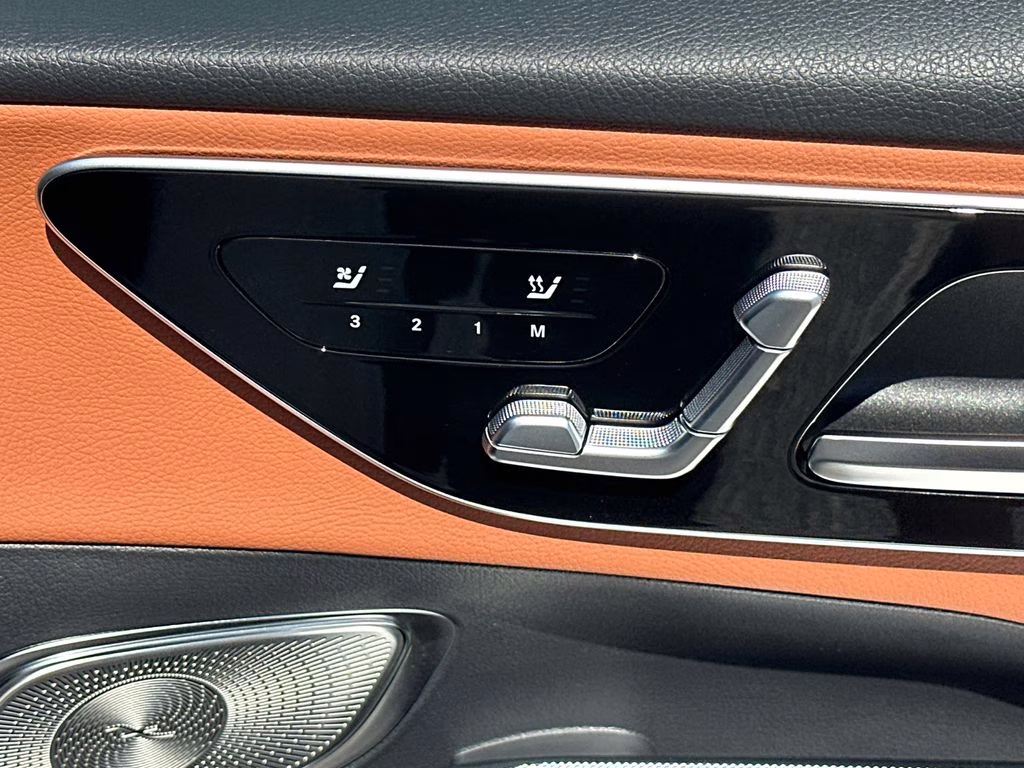 2026 104/149white Mercedes-Benz GLC GLC 300 AWD SUV