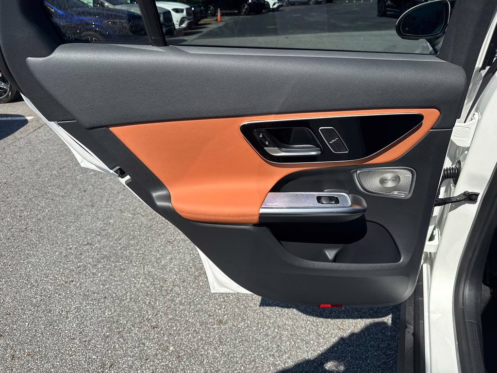 2026 104/149white Mercedes-Benz GLC GLC 300 AWD SUV