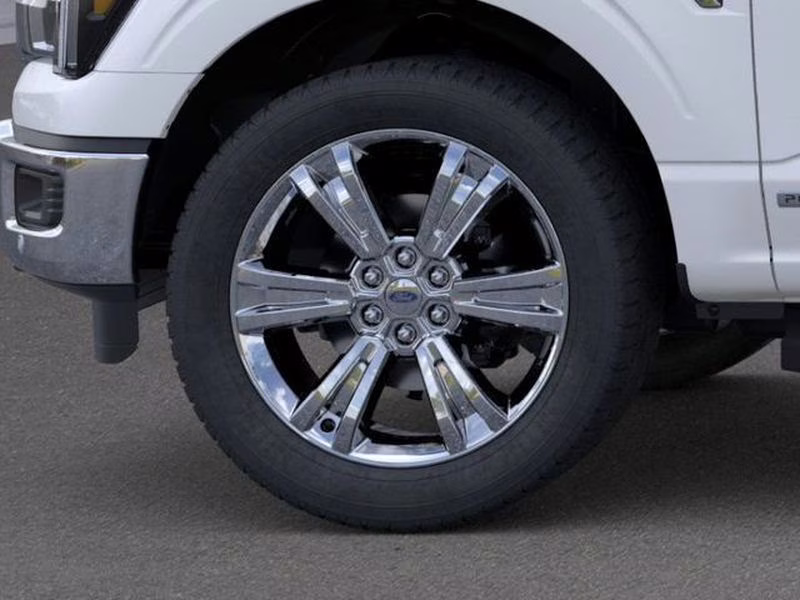 2026 Star White Metallic Tri-Coat Ford F-150 LARIAT 4X4 Truck