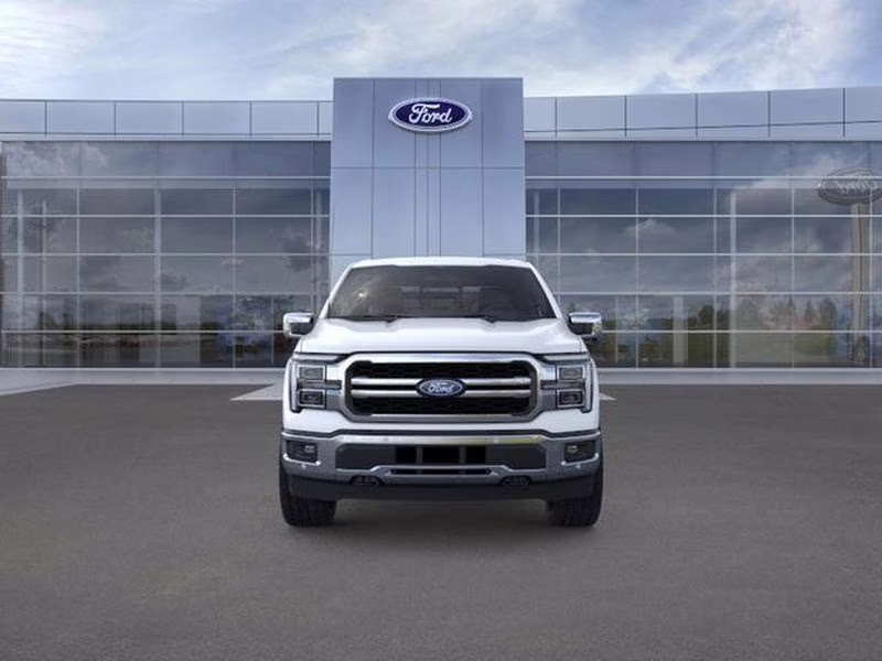2026 Star White Metallic Tri-Coat Ford F-150 LARIAT 4X4 Truck