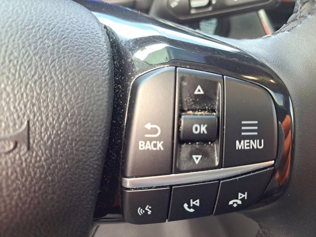 2022 White Metallic Ford Escape Titanium w/Panoramic Roof AWD SUV