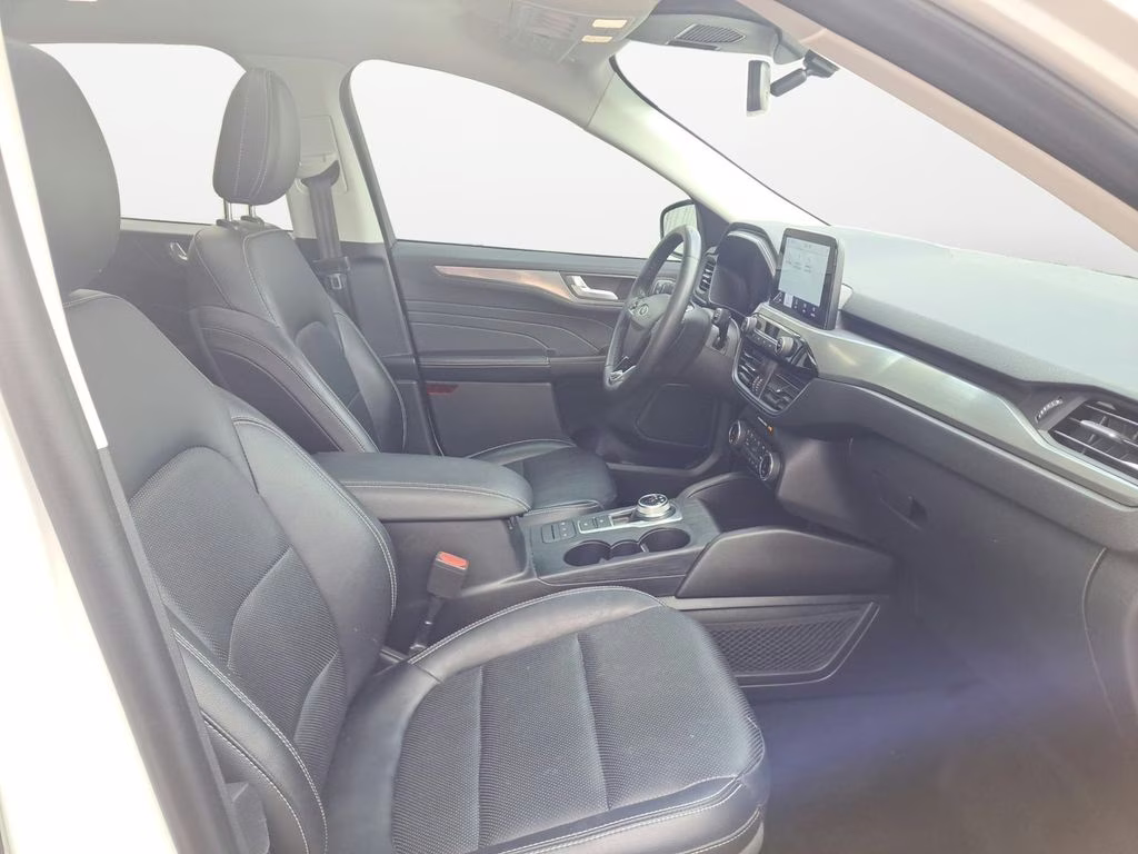 2022 White Metallic Ford Escape Titanium w/Panoramic Roof AWD SUV