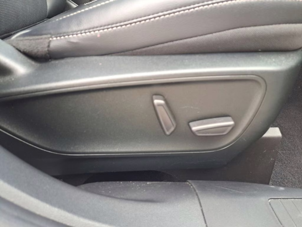 2022 White Metallic Ford Escape Titanium w/Panoramic Roof AWD SUV