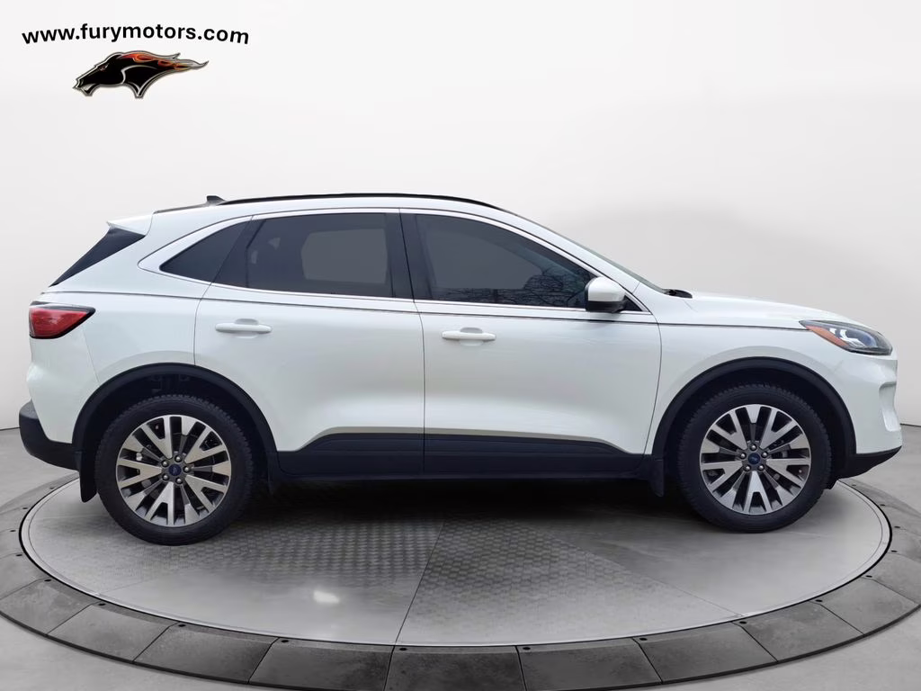 2022 White Metallic Ford Escape Titanium w/Panoramic Roof AWD SUV