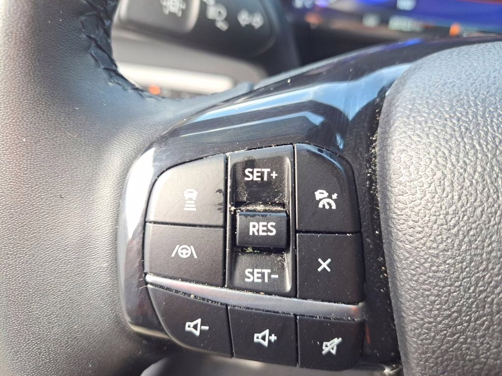 2022 White Metallic Ford Escape Titanium w/Panoramic Roof AWD SUV