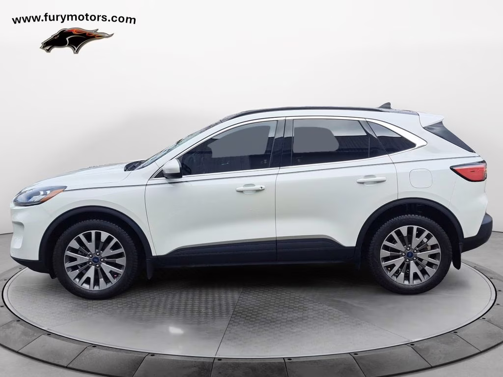 2022 White Metallic Ford Escape Titanium w/Panoramic Roof AWD SUV
