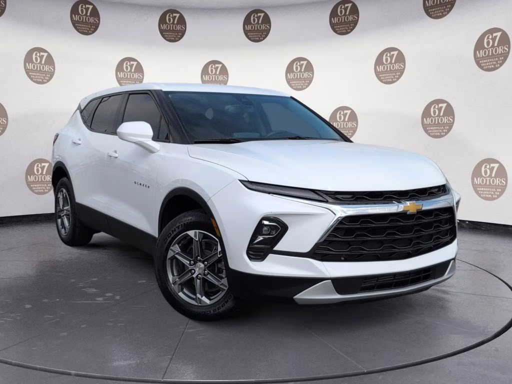 2023 Summit White Chevrolet Blazer LT FWD SUV