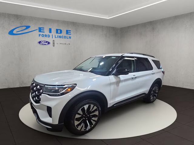 2026 Star White Metallic Tri-Coat Ford Explorer Platinum 4X4 SUV