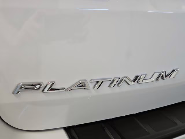 2026 Star White Metallic Tri-Coat Ford Explorer Platinum 4X4 SUV