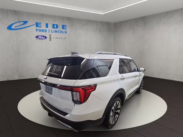 2026 Star White Metallic Tri-Coat Ford Explorer Platinum 4X4 SUV