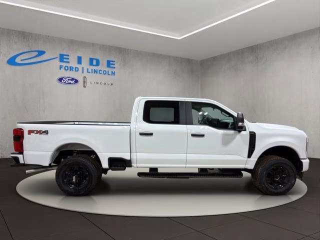 2026 Oxford White Ford Super Duty F-250 SRW XL 4X4 Truck