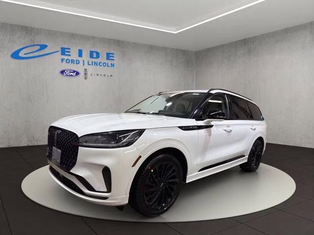 2026 Pristine White Metallic Tri-Coat Lincoln Aviator Reserve AWD SUV