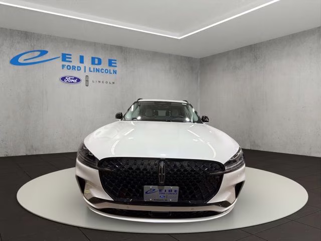 2026 Pristine White Metallic Tri-Coat Lincoln Aviator Reserve AWD SUV