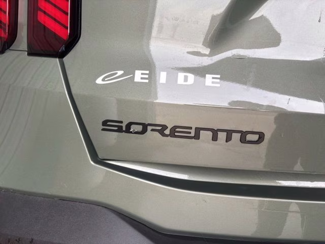 2026 Jungle Green Kia Sorento X-Line SX Prestige AWD SUV